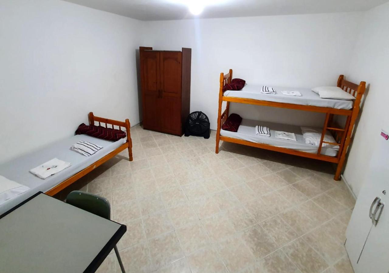 Hostel Airport Rooms Diadema Exteriér fotografie